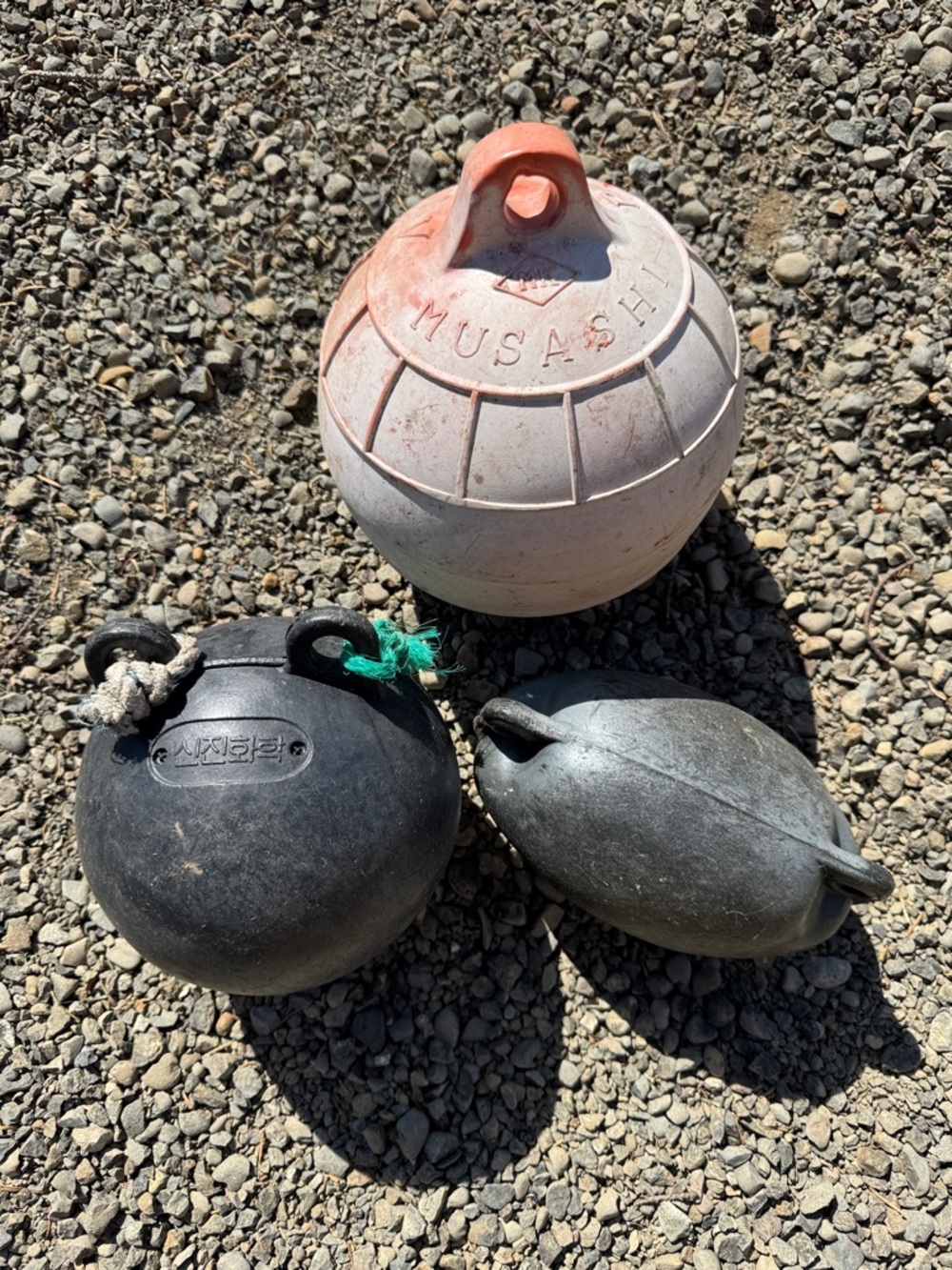7”, 8” & 9” MUSASHI White Buoy with Coral Top + Two Black Floats